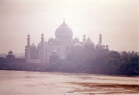 Taj Mahal vu du Fort Rouge 