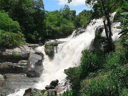 Mae Klang Waterfall