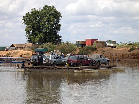 Bac sur la Tsiribihina