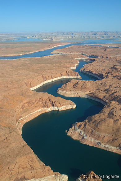 Survol du lac powell