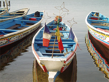 Pirogues sur le fleuve Saloum