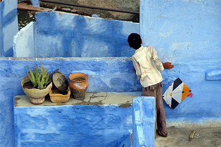 Enfant sur les to�ts de Jodhpur