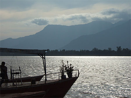 Le M�kong, le soir, au Laos pr�s de Champassak