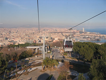 Vue sur Barcelone depuis le T�l�ph�rique de Montju�c