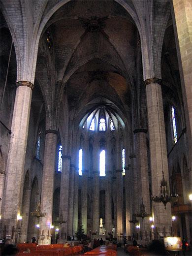 Eglise Santa Maria del Mar : � l'int�rieur