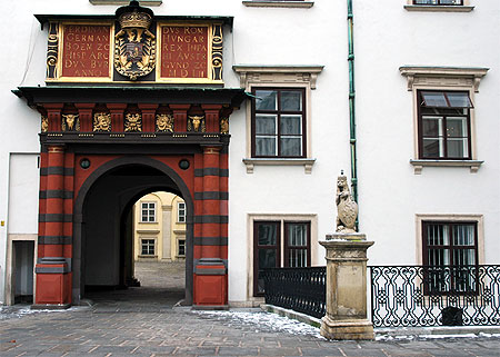 Porte rouge au Hofburg