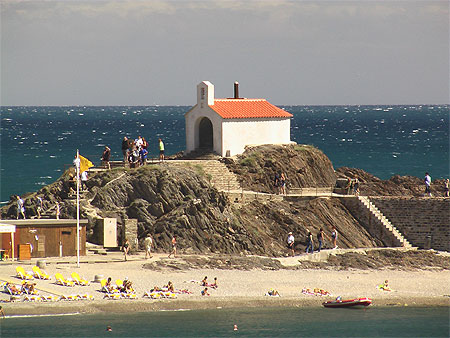 Batisse en bout de plage