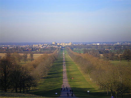 Vue sur Windsor du haut de Snow Hill