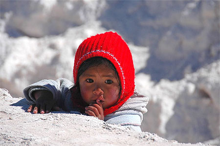 Fillette pr�s d'Uyuni 