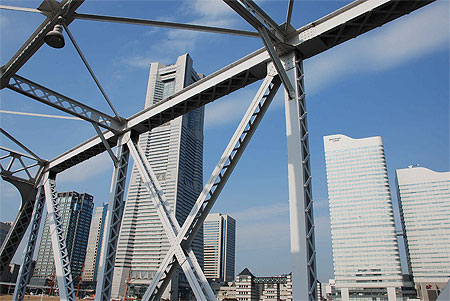 Pont et Tour Landmark