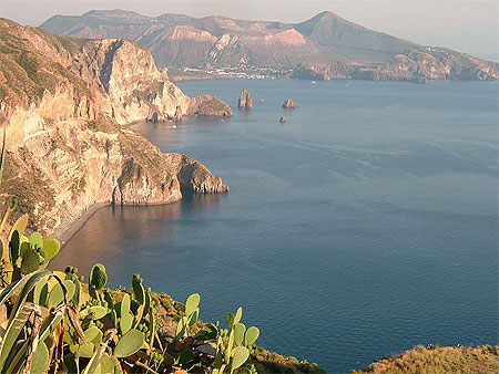 Vue de Lipari (face � Vulcano)