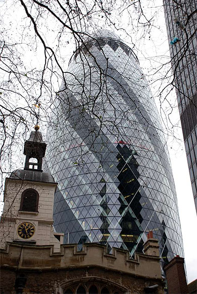 Building "Cornichon" dans la City