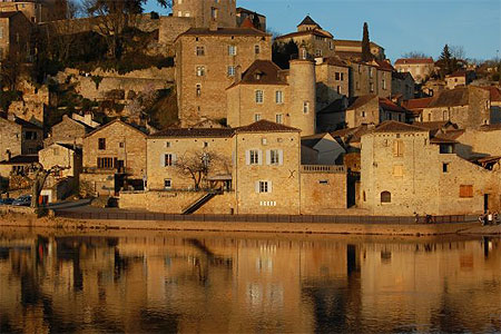 Quartiers anciens de Puy l'Ev�que