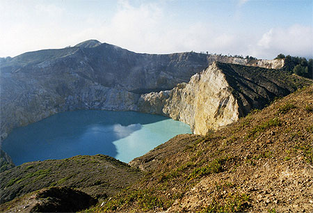 Volcans de Kelimutu. Ile de Flor�s.