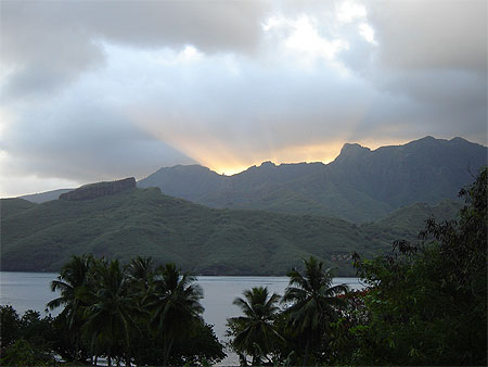 Coucher de soleil sur Taiohae