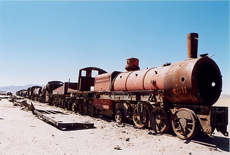 Cimeti�re de trains au milieu du d�sert (Salar d'Uyuni)