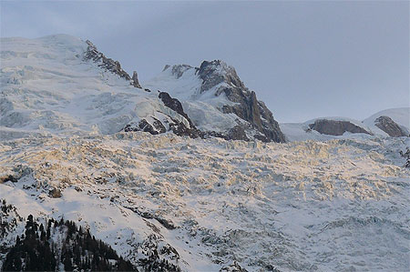 Le glacier des Bossons � la tomb�e du jour