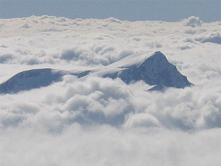 Au dessus des nuages