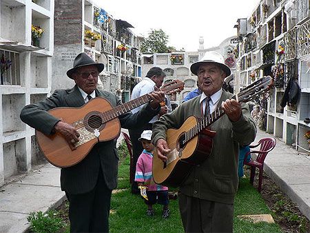 Concert dans un cimeti�re
