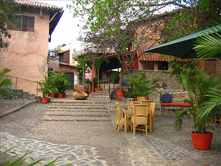 Altos de Chavon