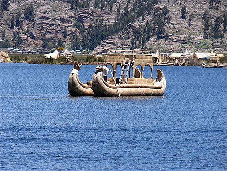 Aux �les Uros