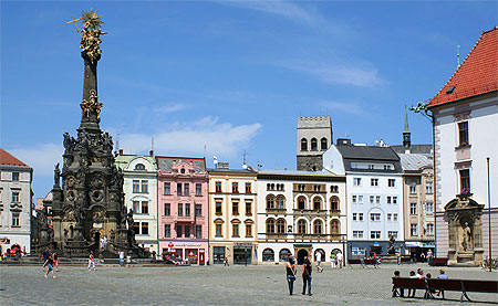 Horn� n�m�st� et la colonne de la Sainte Trinit�
