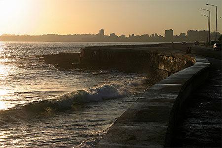 Petit matin sur le Malecon