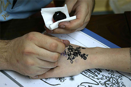 Black henna