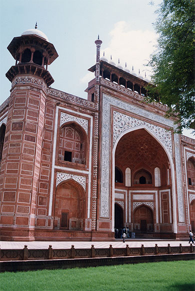 Portail d'entr�e du Taj Mahal