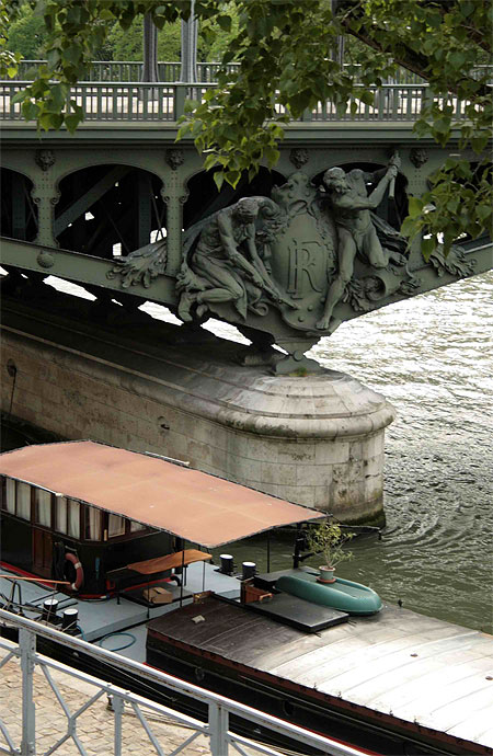 Un dimanche dans Paris...