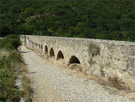 Aqueduc Romain � Ansignan
