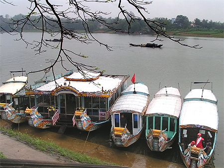 Bateaux-mouches � la Hu�