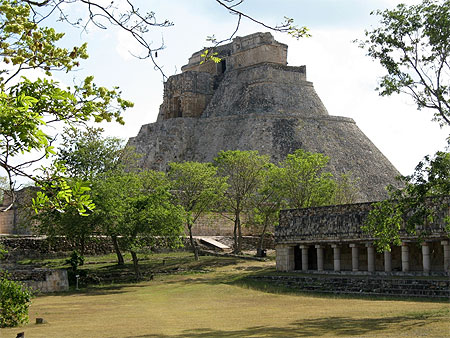Pyramide du devin