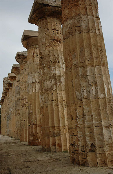 Les Colonnes de Segeste ...