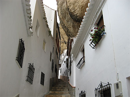 Habitats troglodytiques de Setenil