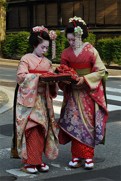 Maiko � Gion 