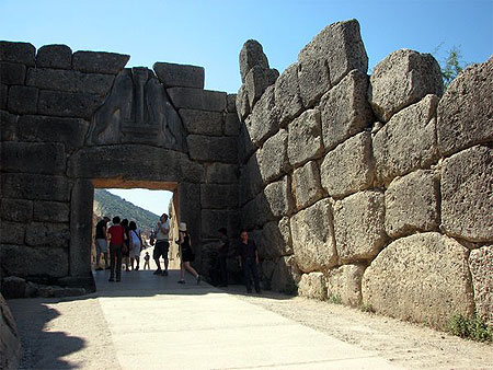 Porte des Lions � Myc�nes