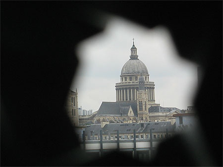 Vue du Panth�on depuis l'Institut du Monde Arabe