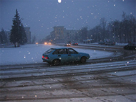 La neige sur la place L�nine
