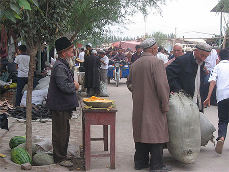 Sur le march� de Kashgar