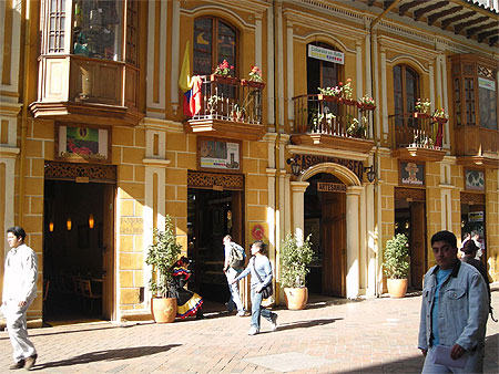 Rue pr�s du mus�e de l'or