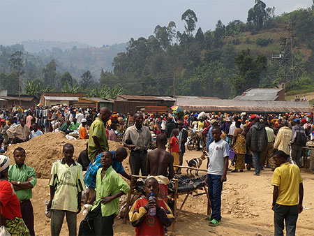 March� sur la route vers Kibuye