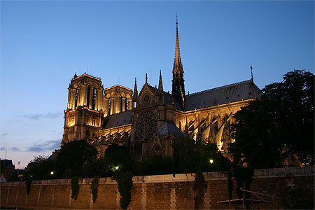 Eglise Notre-Dame au coucher du soleil