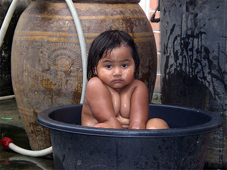 une petite thailandaise trop chou!
