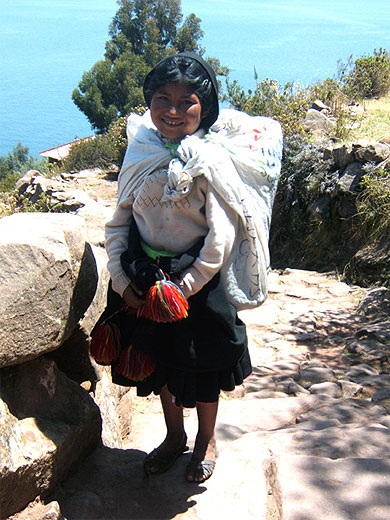 Fillette de l'�le Taquile
