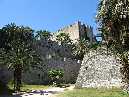 Sous les remparts