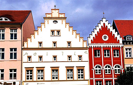 Les fa�ades autour du Marktplatz