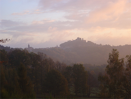Le Ch�teau de Lichtenberg au petit matin
