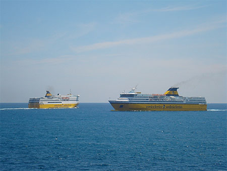 Dans le port de Nice