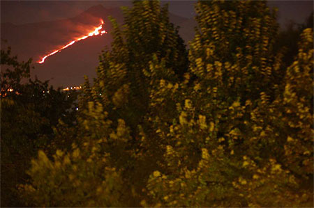 L'Etna de nuit et sa lave